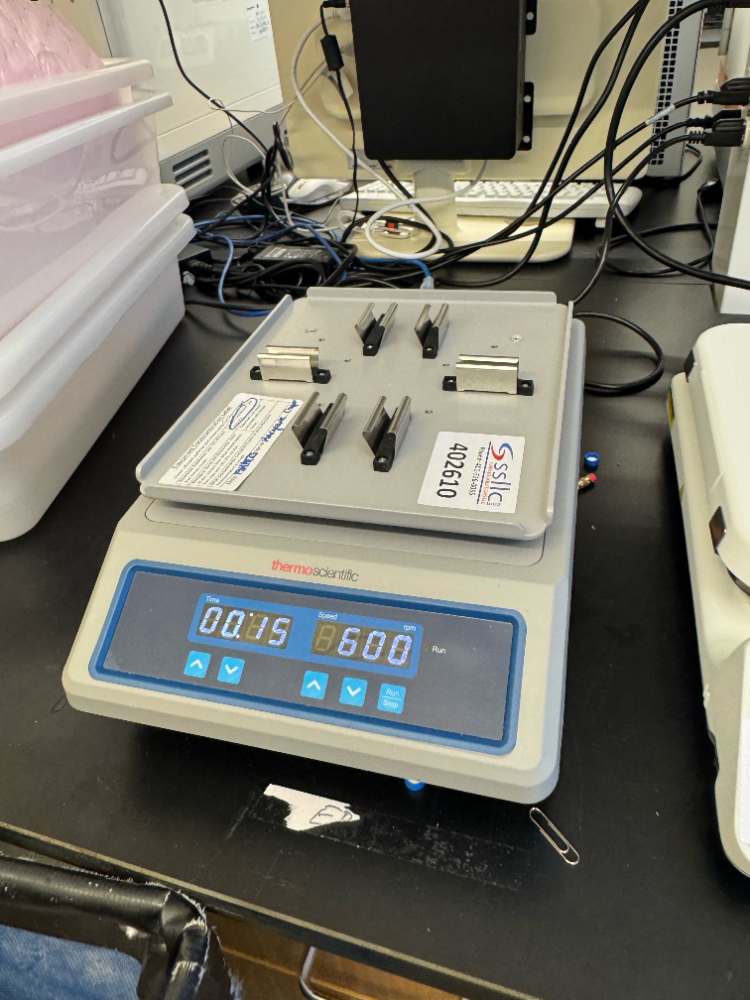 Image of Thermo Digital Microplate Shaker